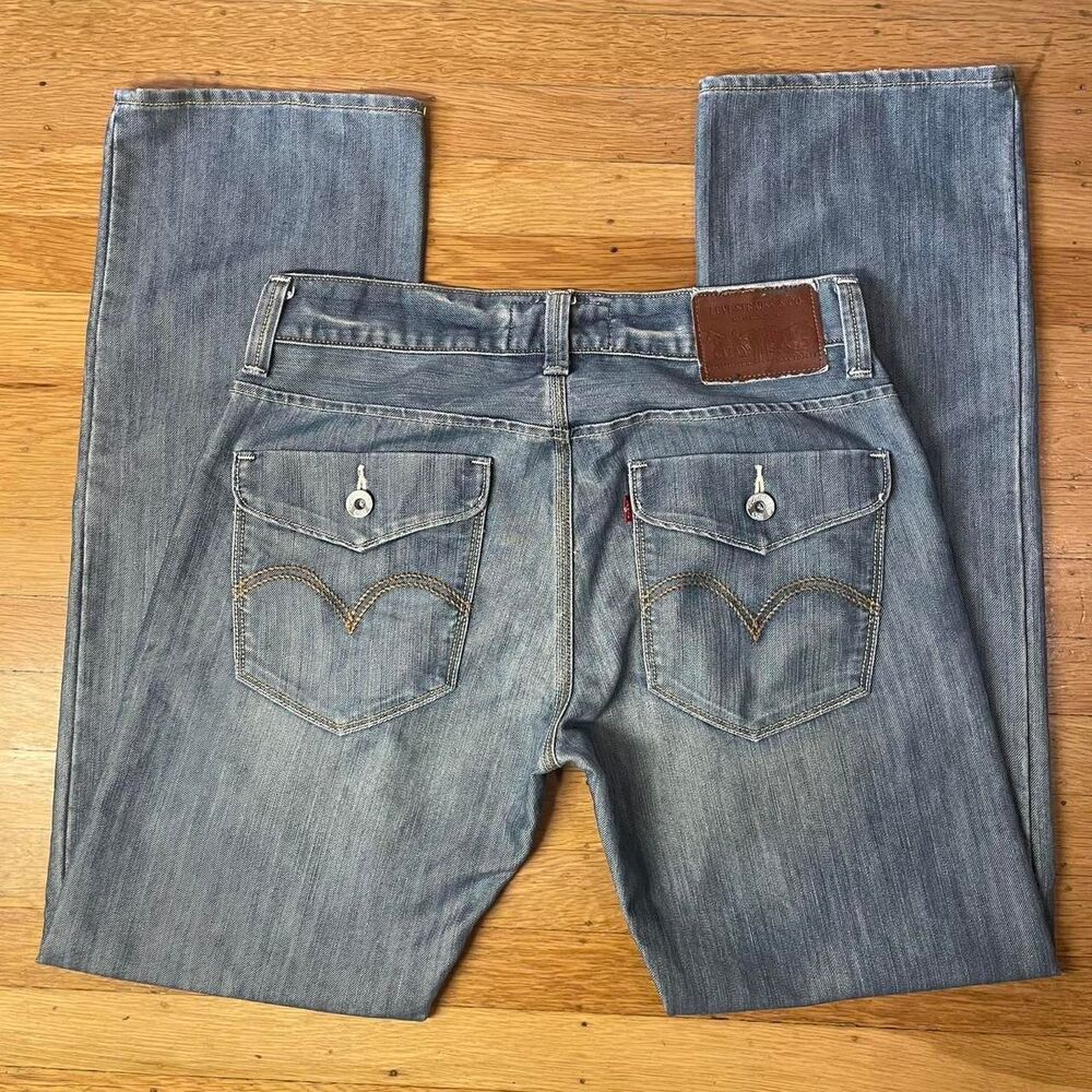 Levi’s blue men’s slim straight 514 jeans